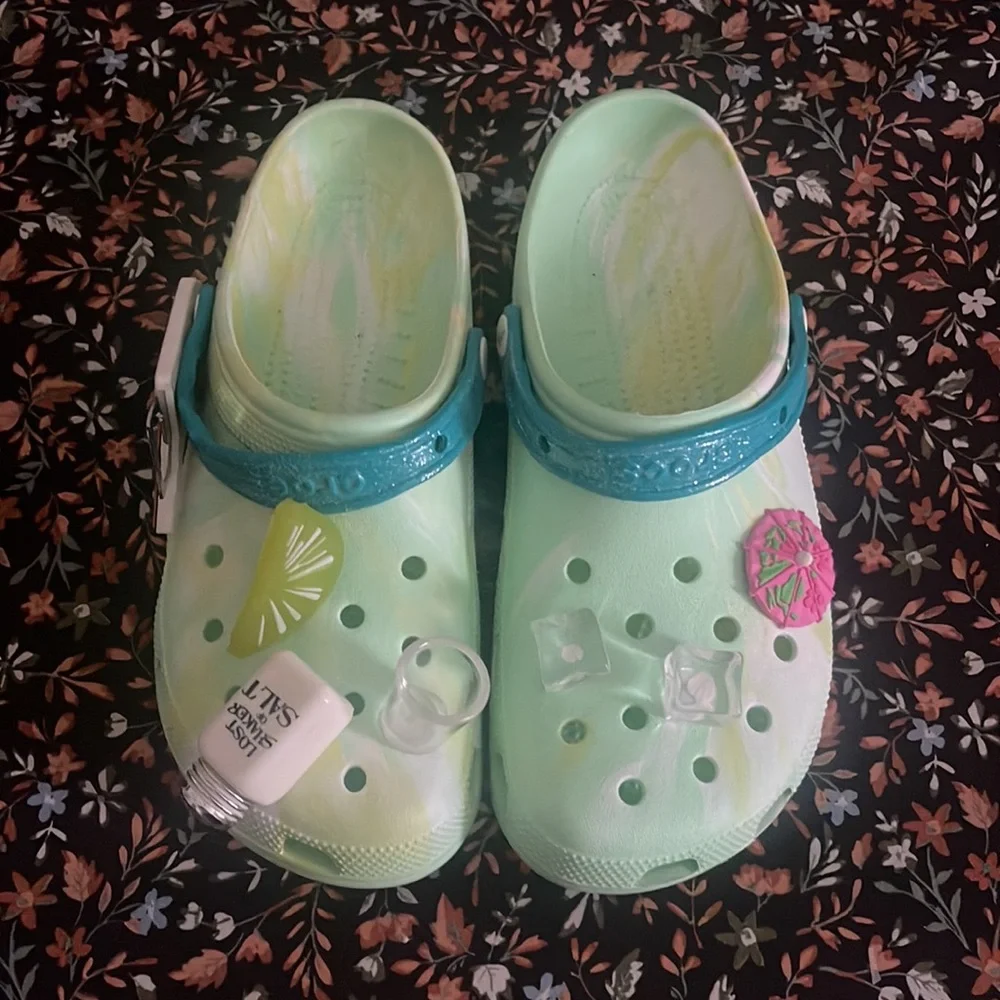 Margaritaville Crocs - Picture 3 of 3
